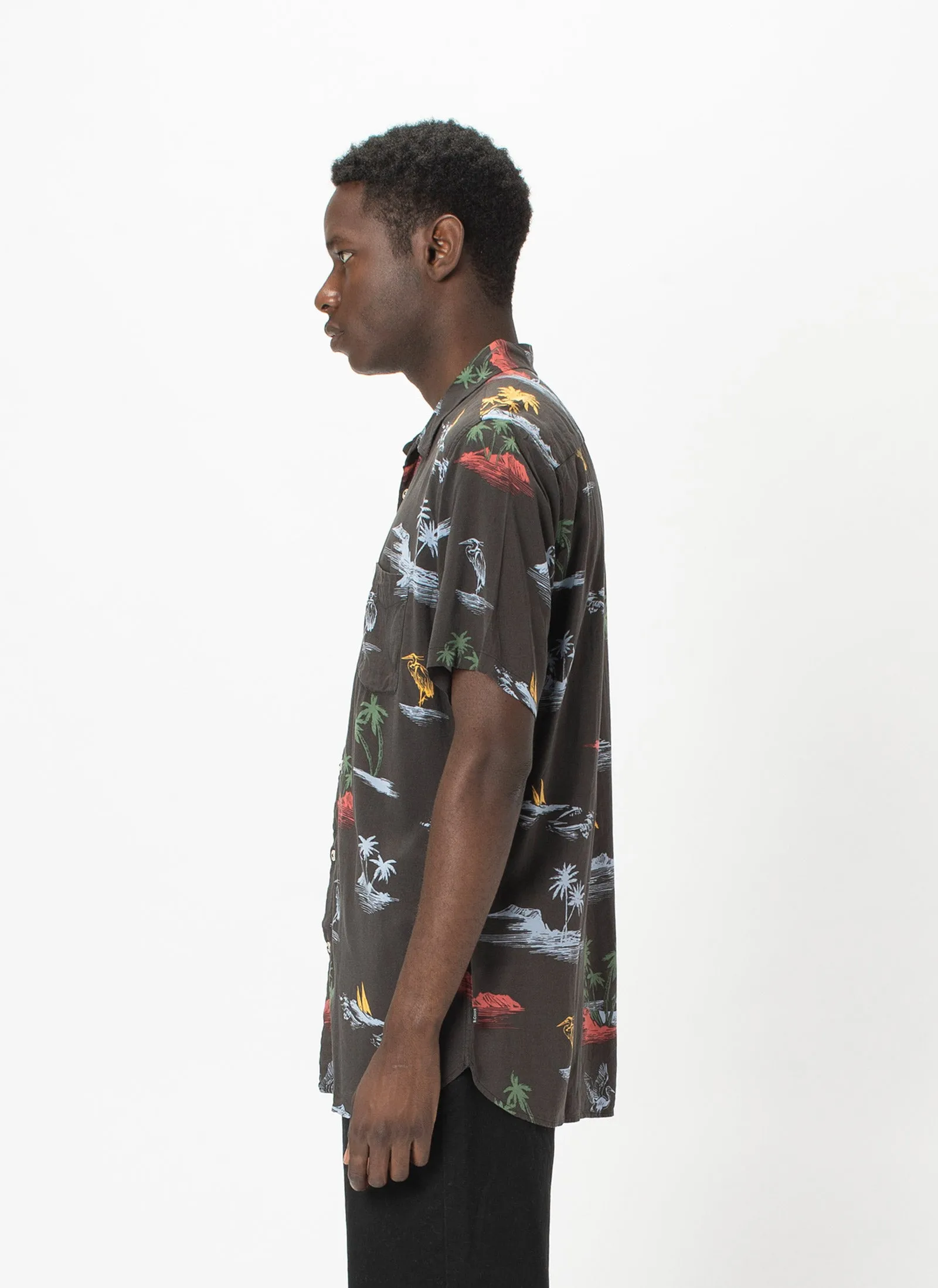 Holiday Short-Sleeve Shirt Black Islands