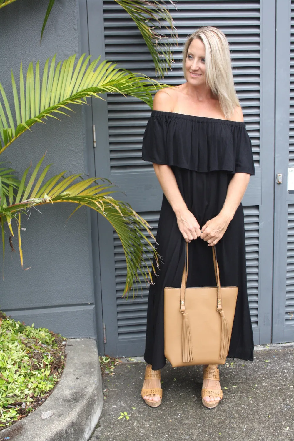 Love The Frill Maxi In Black