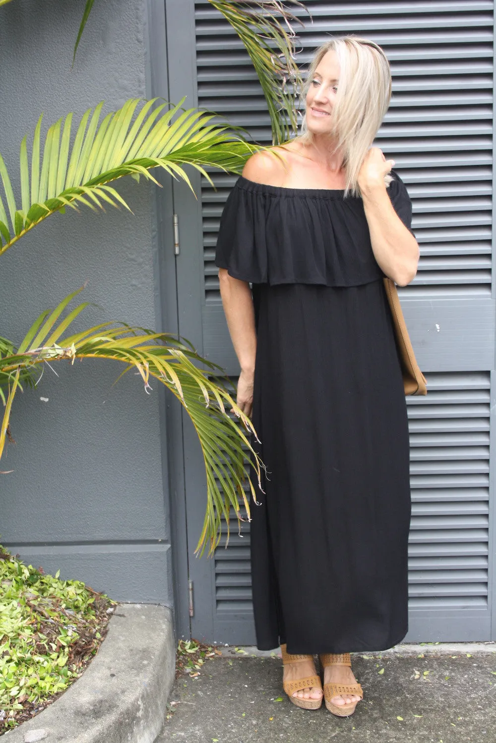 Love The Frill Maxi In Black