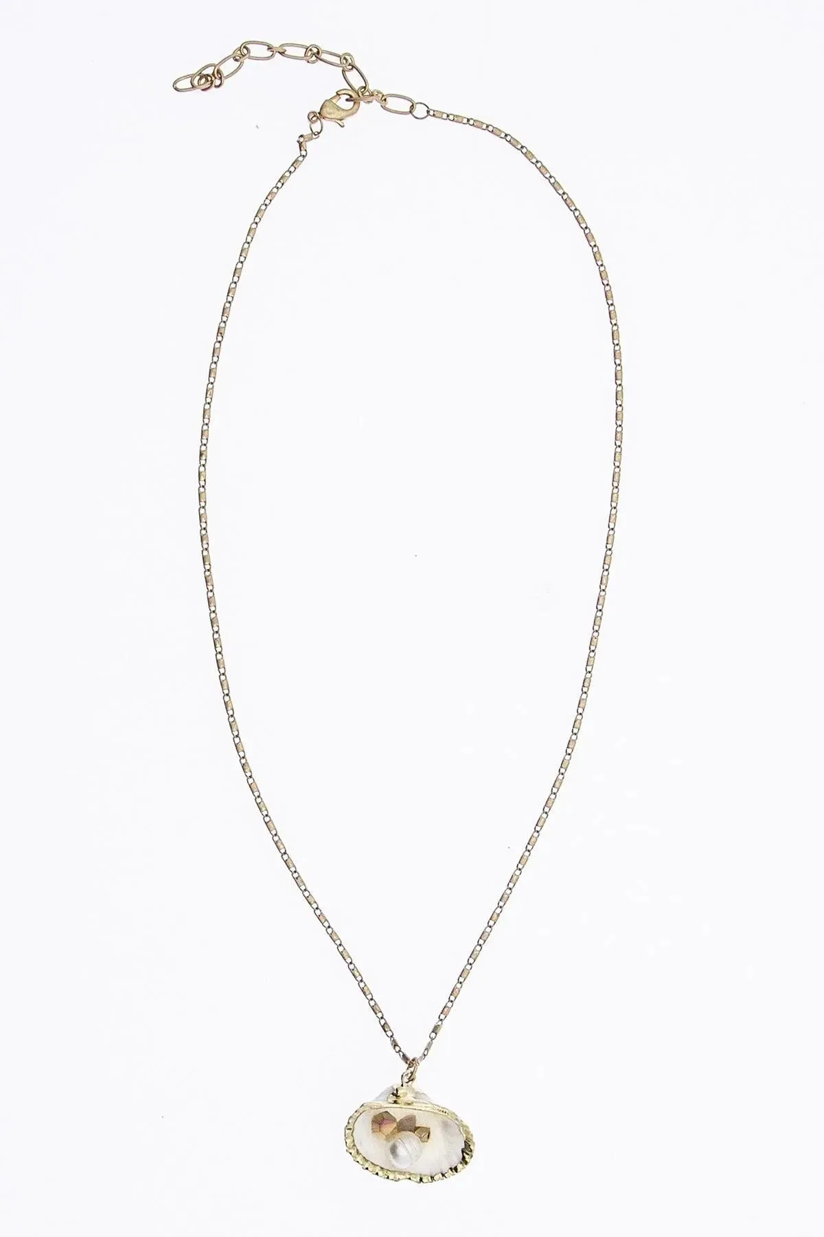 Pearl And Shell Gold Chain Necklace