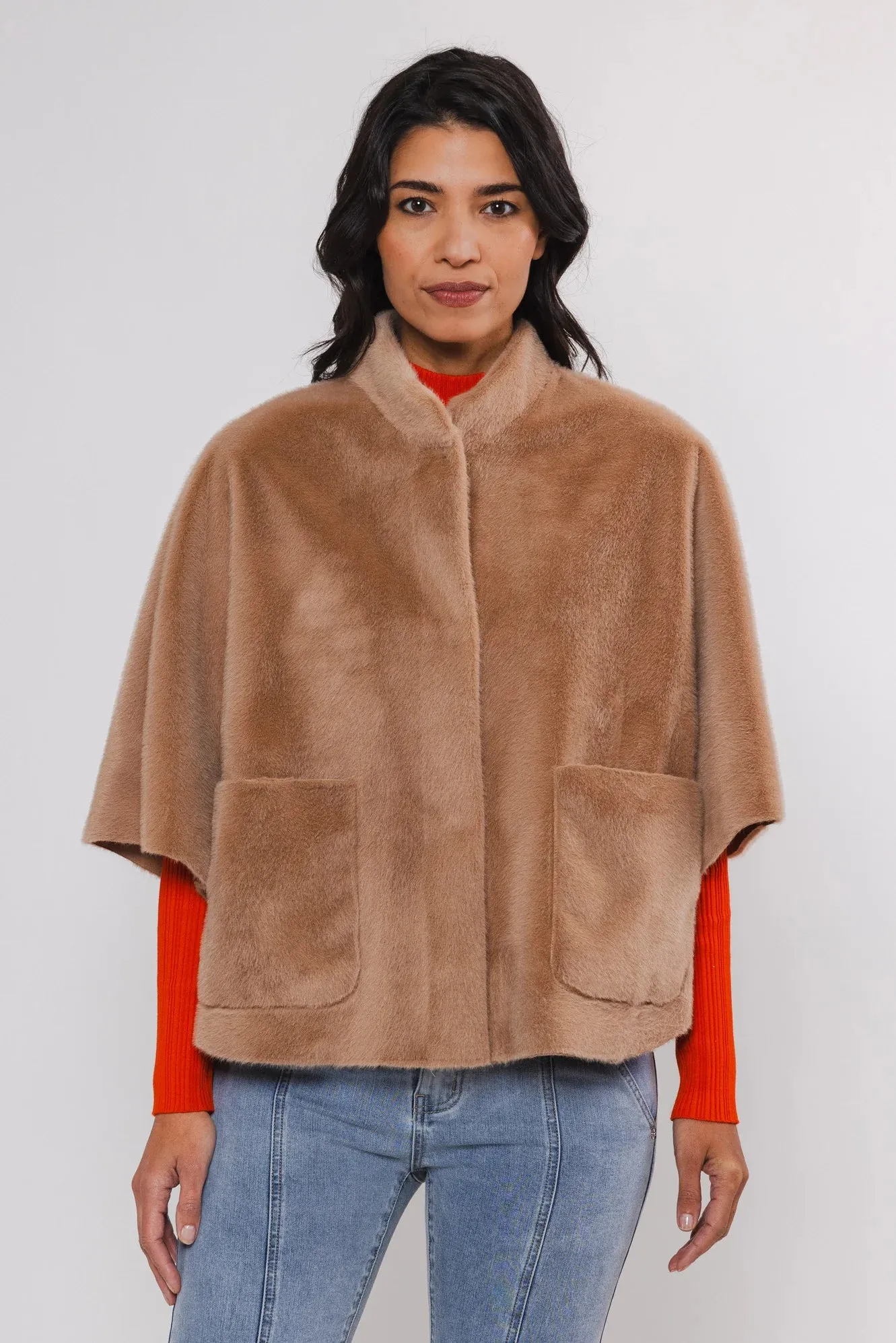 RINO & PELLE DEWI FAUX FUR CAPE TWIG