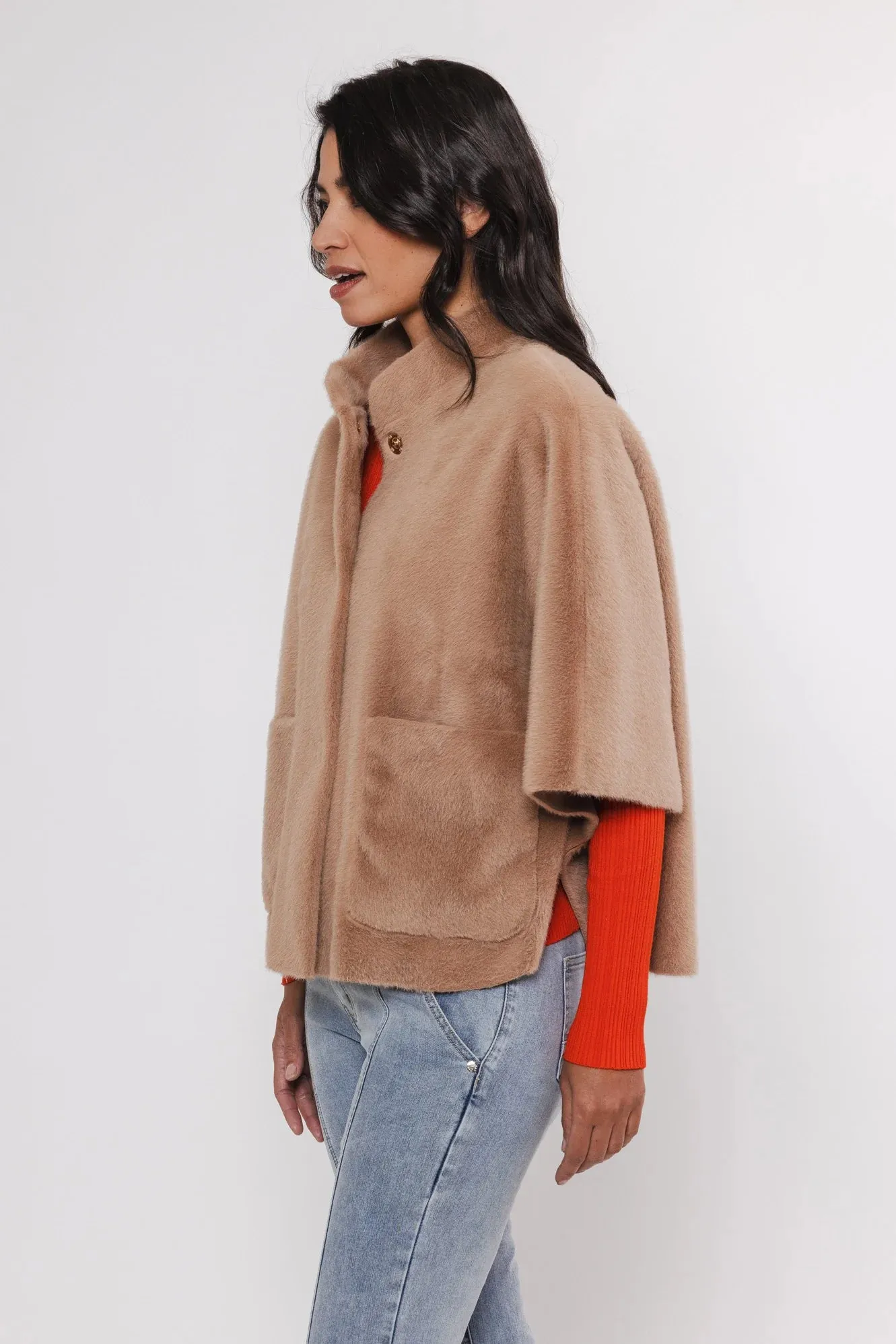 RINO & PELLE DEWI FAUX FUR CAPE TWIG