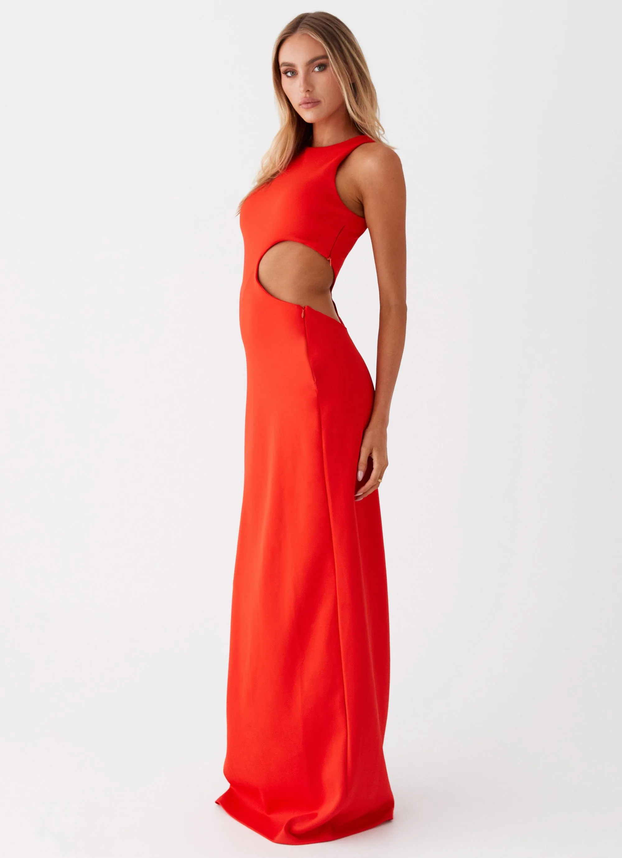 Vaeloria Maxi Dress - Red