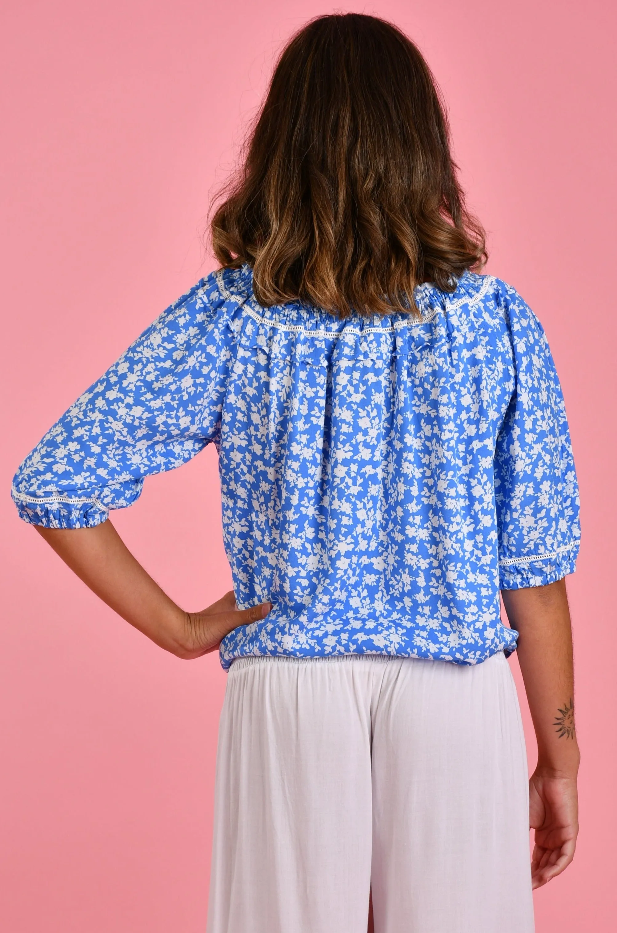 VBLT073 - PEASANT TOP WITH DRAWSTRING - PRIMROSE SKY